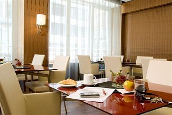 Lounge/Bar
