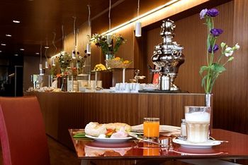 Breakfast room