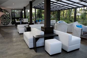 Lounge/Bar