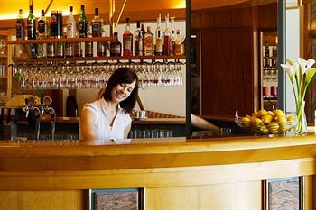 Lounge/Bar