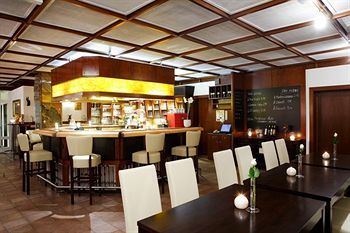 Lounge/Bar