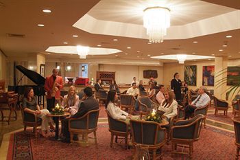 Lounge/Bar