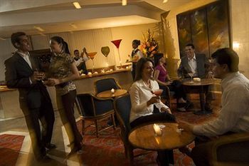 Lounge/Bar