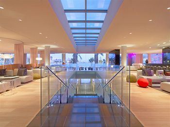 Lounge/Bar