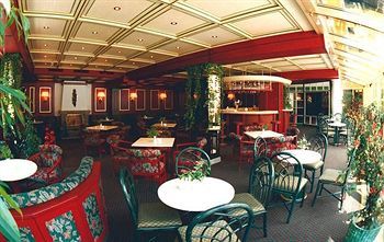 Lounge/Bar