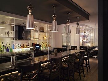 Lounge/Bar