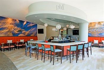 Lounge/Bar