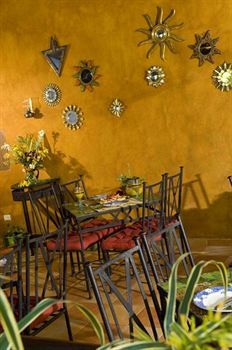 Breakfast room