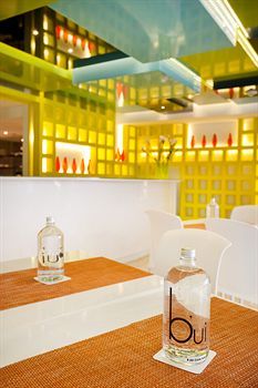 Breakfast room
