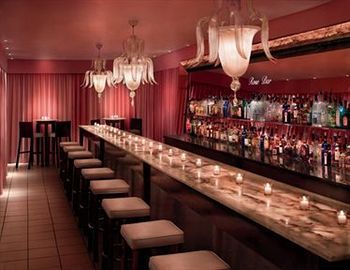 Lounge/Bar