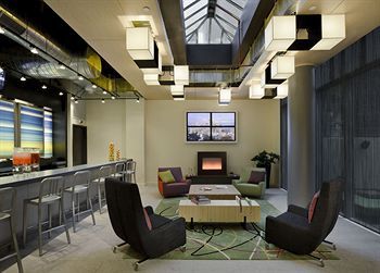 Lounge/Bar