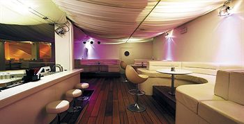 Lounge/Bar