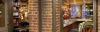 Lounge/Bar
