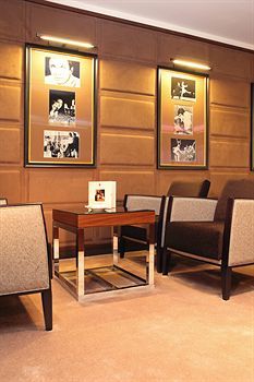 Lounge/Bar
