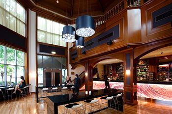 Lounge/Bar